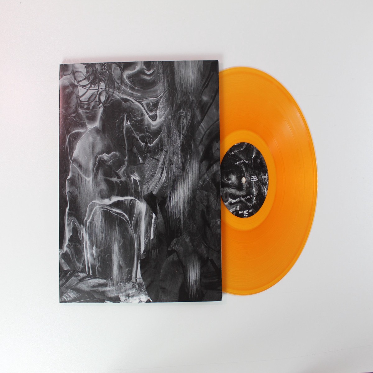 Oranssi Pazuzu – Muuntautuja on Nuclear Blast Orange Transparent