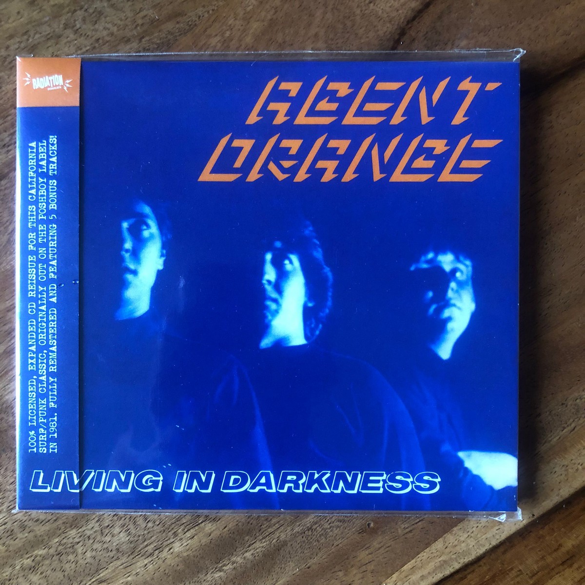 Agent Orange Living In Darkness (CD Digipack Album RE) - NEW